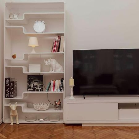 Modern Stylish Comfortable 2 Bedroom Apartment فيينا المظهر الخارجي الصورة