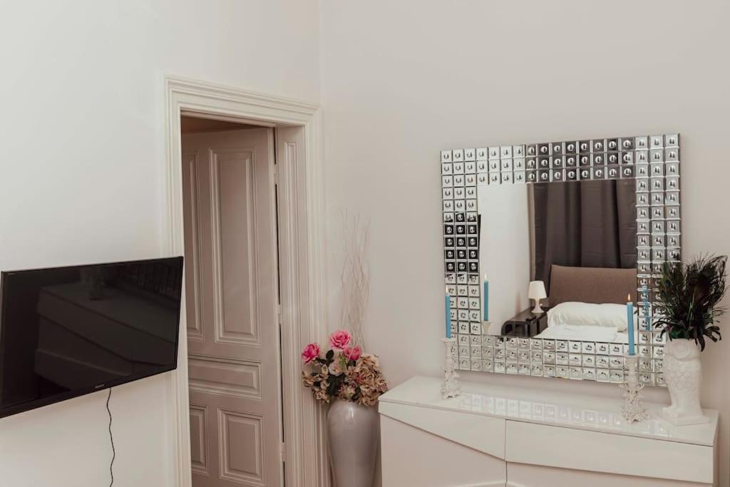 Modern Stylish Comfortable 2 Bedroom Apartment فيينا المظهر الخارجي الصورة